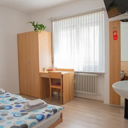 Hotel Garni Moderno 3*